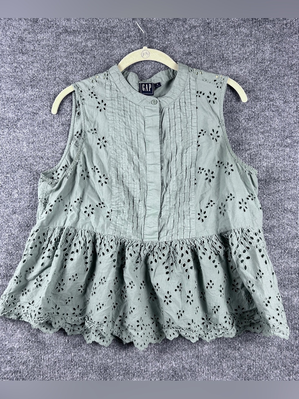 Gap Sage Green Eyelet Embroidered Sleeveless Peplum Babydoll Top Size Small S